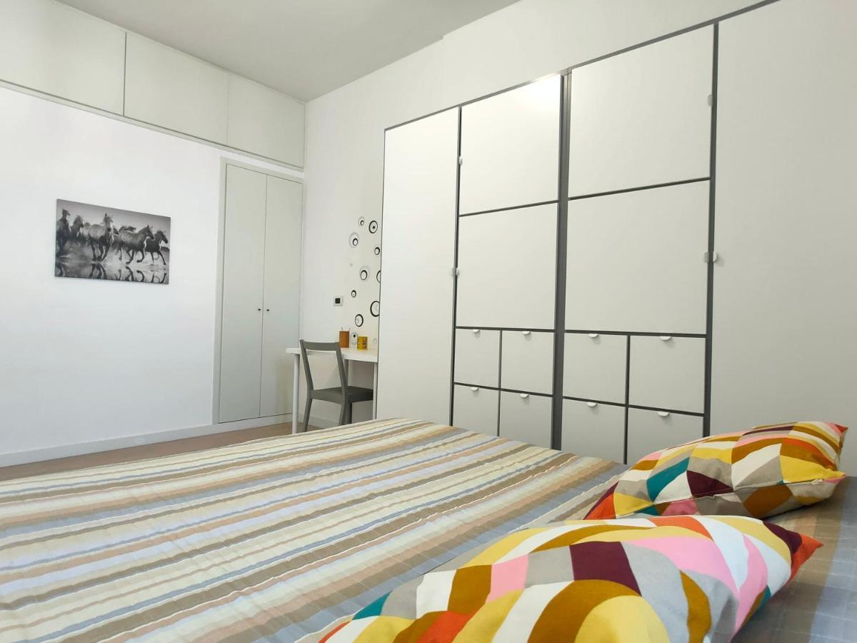 Seafront Suites Бари Экстерьер фото